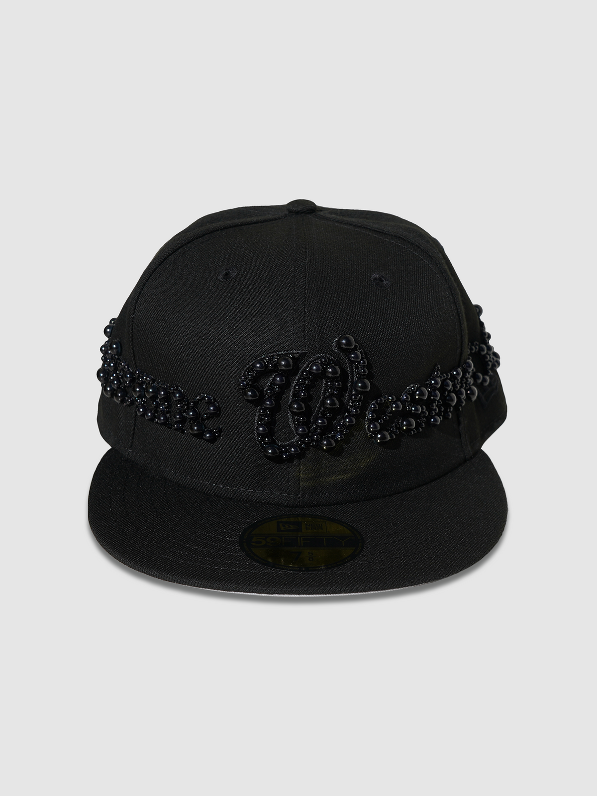 Vivi Pearl Hat (Black On Black)